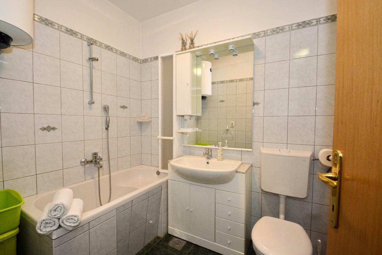 Apartman Vanja 오미스 외부 사진